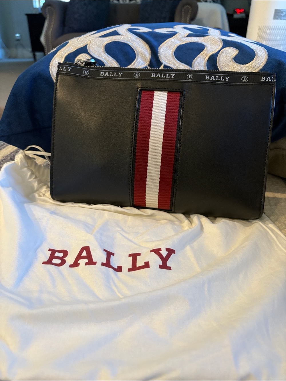 Bally Black Leather unisex wristlet/ clutch/ toiletry bag NWT